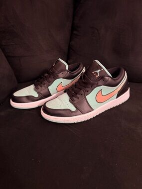 Nike Air Jordan 1 Low SE Tropical Twist